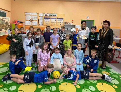 Koníček (10) Koníček (10)